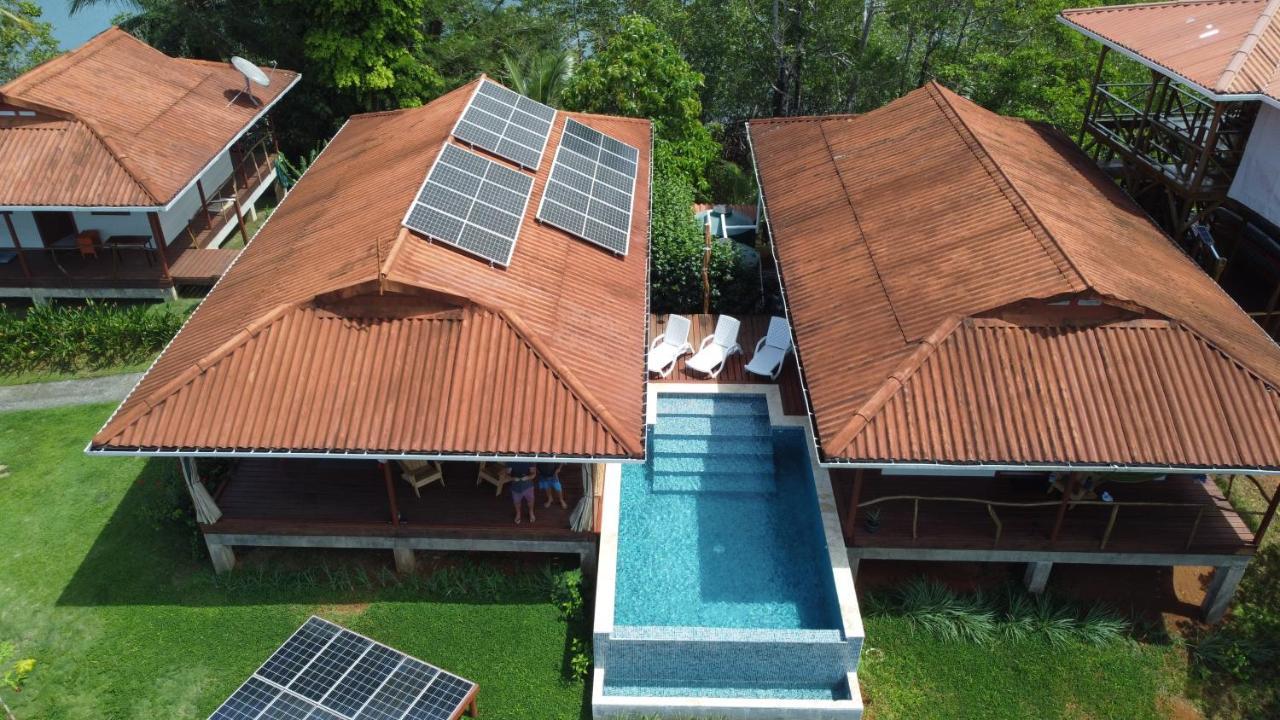 Casa Marlin Bed and Breakfast Bocas del Toro Exteriör bild